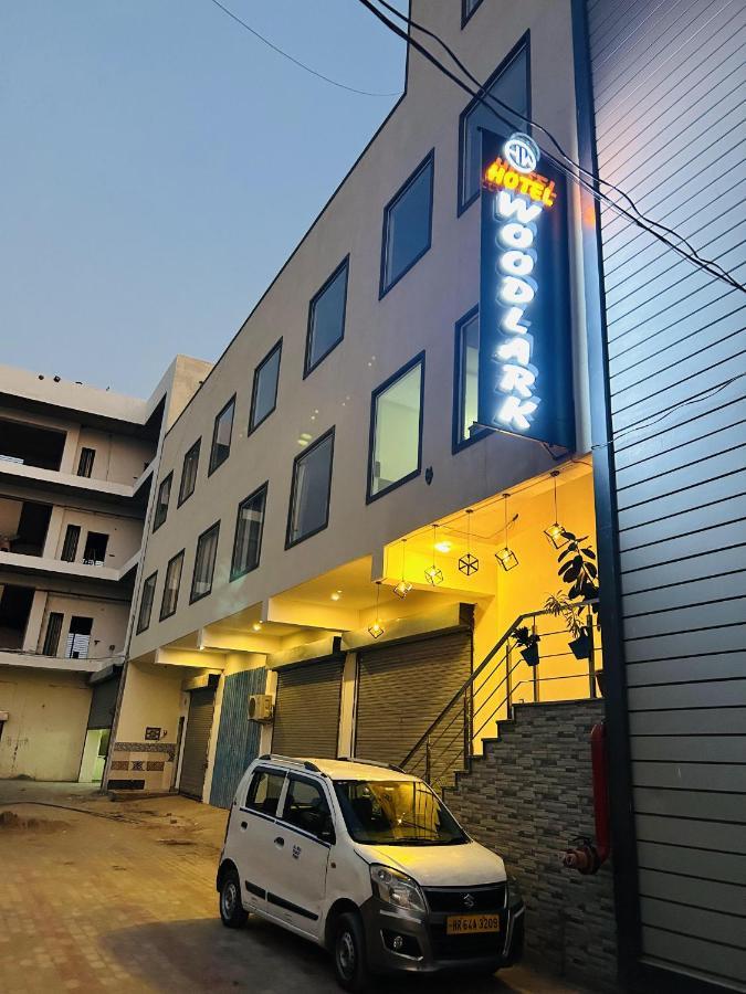 Hotel Woodlark Zirakpur Chandigarh - Brand New Hotel Екстер'єр фото